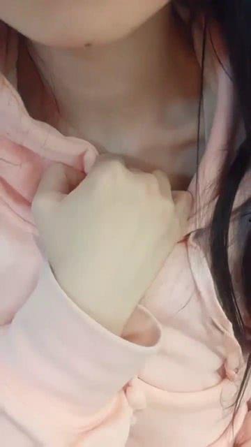 女主播直播突然求救,网友齐心协力解危情